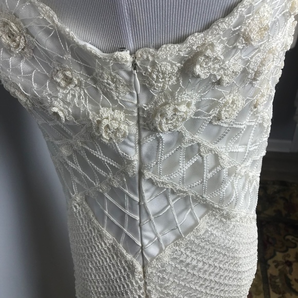 Sue Wong Ivory Lace Illusion Dress - Picture 6 of 13